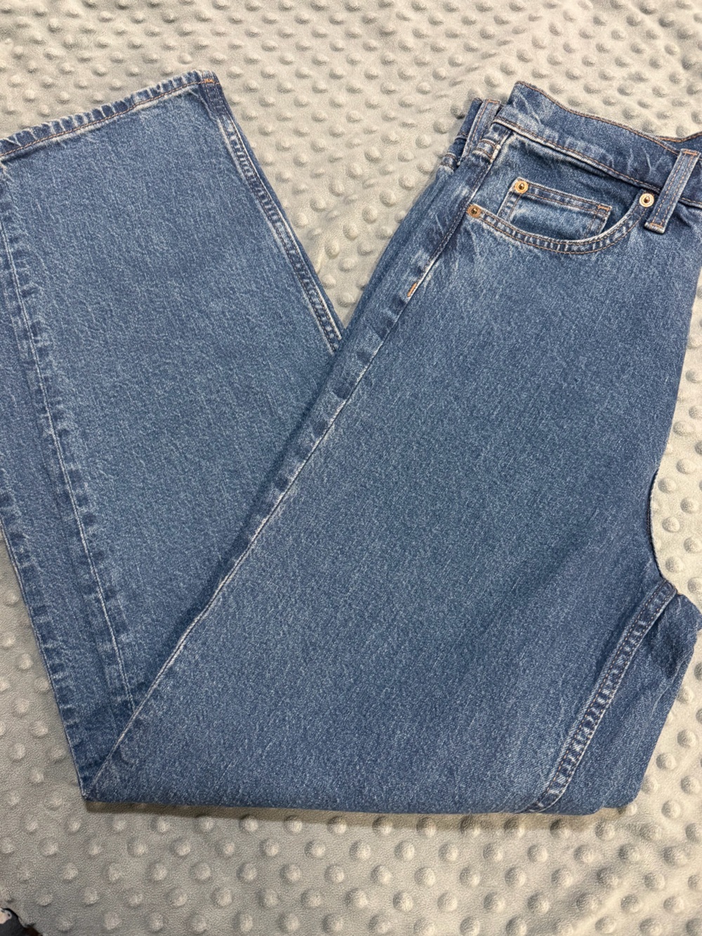Universal Thread Midwash Straight-Leg Jeans
